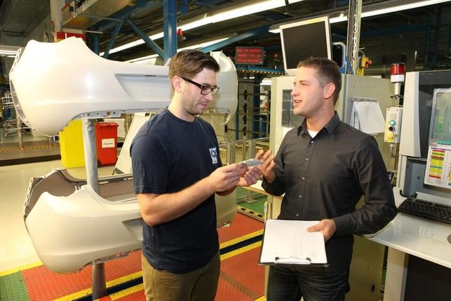 Alle Weiterbildungen werden parallel zum beruflichen Alltag durchgeführt, so dass die Studierenden finanziell abgesichert bleiben. 