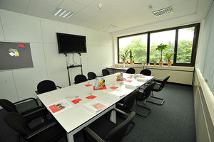 Das Institut für Wissenschaftliche Weiterbildung ist in den Bereichen Technik und Wirtschaft eine zentrale Einrichtung der Hochschule Karlsruhe.