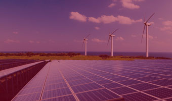 Windkraft- und Solaranlage